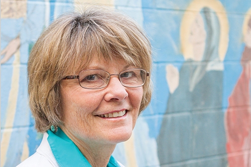 hero_ruth_campbell_schneider-335a4679